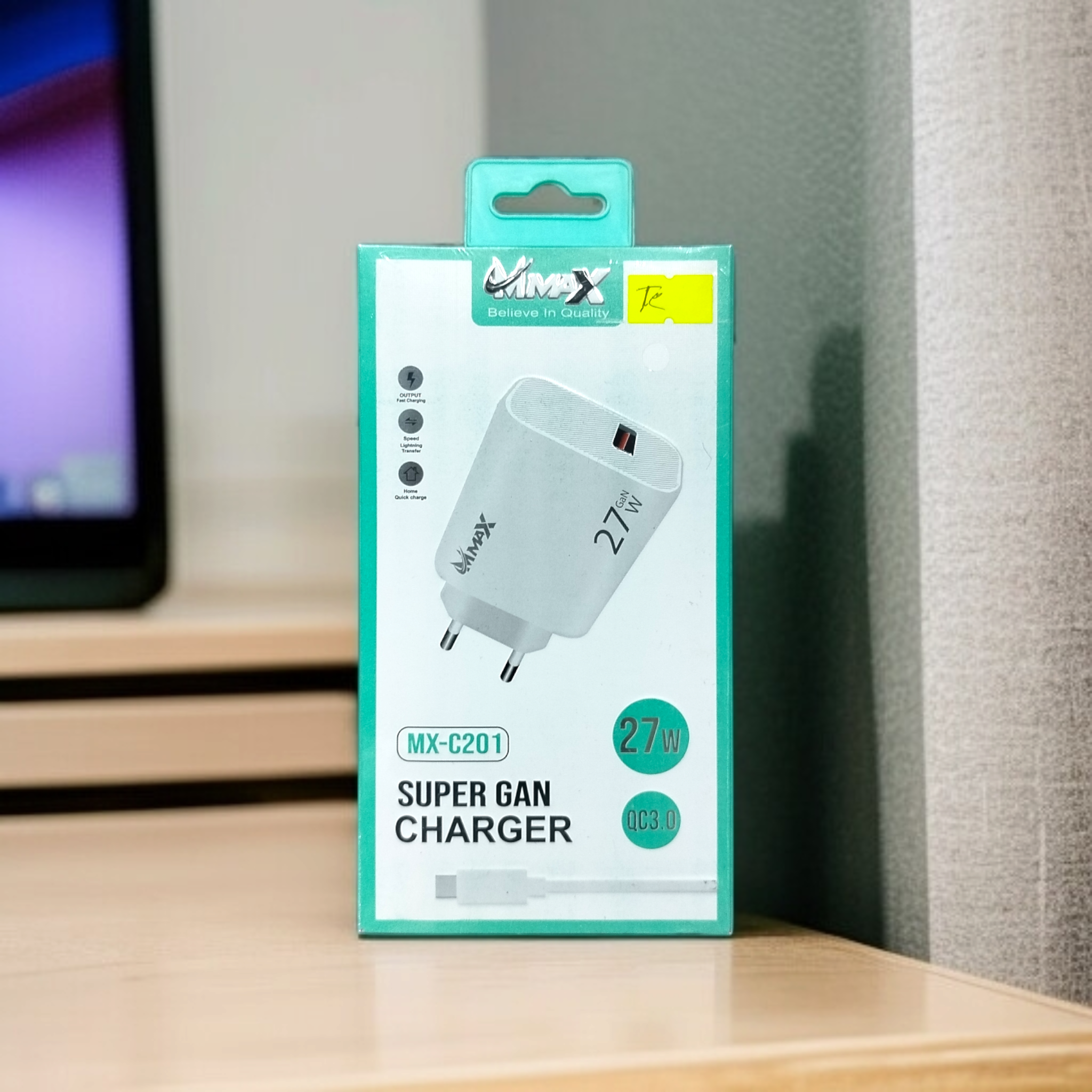 M max  Mx-C201 27w Micro USB Charger